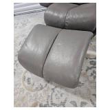 Stunning Ekornes Stressless Magic Recliner & Ottoman