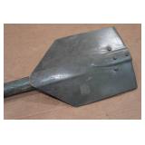 Vintage US Army Entrenching Shovel Tool