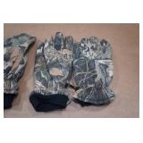 *3* Pairs of Camo Gloves - Large