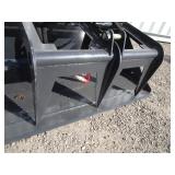 LandHonor 44" Mini Skid Steer Bucket w/Grapple