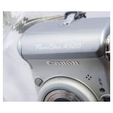 Canon PowerShot A520 Digital Camera with Case