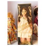 Variety of Vintage Dolls – Set of 5
