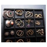 Set of 32 Pairs of Earrings – Vintage & Boho-Inspired