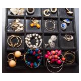 Set of 32 Pairs of Earrings – Vintage & Boho-Inspired