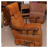 Vintage La-Z-Boy Recliner – Classic Comfort