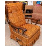 Vintage La-Z-Boy Recliner – Classic Comfort