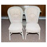 Vintage White Wicker Table with 2 Chairs – Crackled Patina