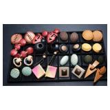 Set of 16 Pairs of Vintage Colorful Wooden Earrings #2