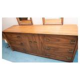 Bassett Mid-Century Modern Dresser with Two Mirrors – 72"L x 19"D x 30.5"T