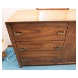 Bassett Mid-Century Modern Dresser with Two Mirrors – 72"L x 19"D x 30.5"T