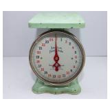 Vintage American Family Kitchen Scale – Mint Green