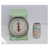 Vintage American Family Kitchen Scale – Mint Green