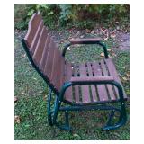 Glider Patio Chair – Excellent Condition