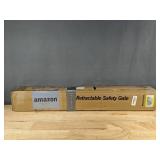 White 37" x 200" Retractable Pet and Baby Safety Gate - Brand New *B