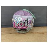 LOL Surprise Hairgoals Makeover Series & Present Surprise Winter Chill Doll - Brand New *M