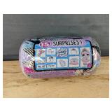 LOL Surprise! Winter Chill Confetti Reveal & Glitter Globe Dolls - Brand New *M