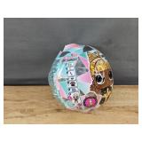 LOL Surprise Glitter Globe Doll & LOL Surprise Roller Rink Furniture Set - Brand New *M