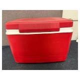 Rubbermaid Cooler