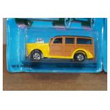 *2* Vintage Hot Wheels Classics - 