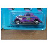 *2* Vintage Hot Wheels Classics - 