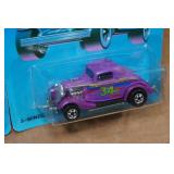 *2* Vintage Hot Wheels Classics - 