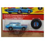 *2* Hot Wheels 25th Anniversary with Matching Button - Classic Nomad