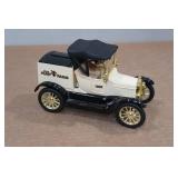 Ertl 1918 Ford Model T Runabout Bank