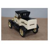 Ertl 1918 Ford Model T Runabout Bank