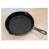 Favorite Piquaware 10" Cast Iron Skillet