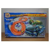 Hot Wheels World Race Battery Powered Raceway