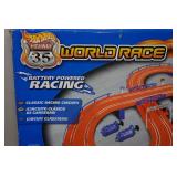 Hot Wheels World Race Battery Powered Raceway