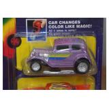 Hot Wheels Giants Color Racers