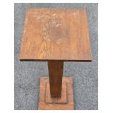 Quality Antique Oak Pedestal Plant Stand