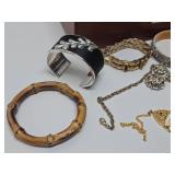 Jewelry Box Full of Vintage Signed & Unsigned Jewelry