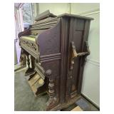 Great Looking Antique Organ