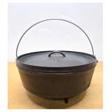Excellent Large LODGE Cast Iron Footed Dutch Oven - 14"