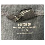 Guns N Roses And Motley Crue T-Shirts Size (L)