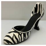 Vintage Bustier Lamp, Fdlower Handbag And Marilyn Monroe Items Misc. Vintage Tobbacco Tins And More