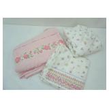 Twin Percale Floral Sheets (2 fitted, 2 flat) & Vintage Floral Blanket