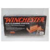Winchester Gun Cleaning Station w/17 Pc. Universal Cleaning Kit