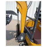CFG Industrial QK18R 1-ton Excavator w/Hydraulic Thumb
