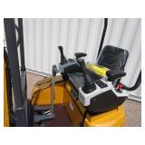 CFG Industrial QK18R 1-ton Excavator w/Hydraulic Thumb