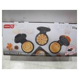 NEW DASH HALLOWEEN MINI MAKER SET OF 3
