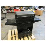 Member’s Mark Pro Series 4-Burner Gas Grill with Sear Zone and Cover - Bad Side Burner