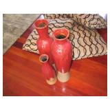 4 Pillows and 3 vases, tallest 2 va...
