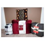 Brand New Bedding Sets – King, Queen, and Throw Pillow