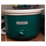 Set of Three Crock Pots – Untested