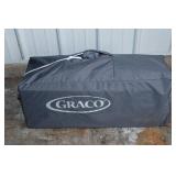 Graco Pack ‘n Play – Pink Flowers Pattern