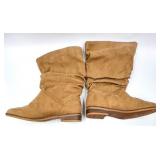 2 Pairs of Slouch Boots Size US 7 - Tan Faux Suede and Black Faux Leather with Fleece Lining