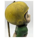 Green Bay Packers Vintage Football Player Figurine Table Lamp with Wooden Base
